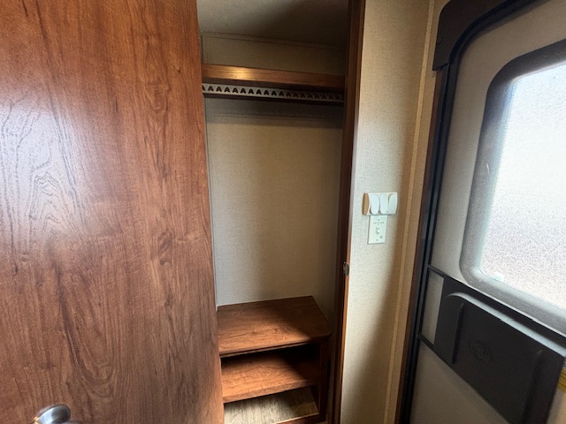 2016 Coachmen Freedom Express 320BHDS