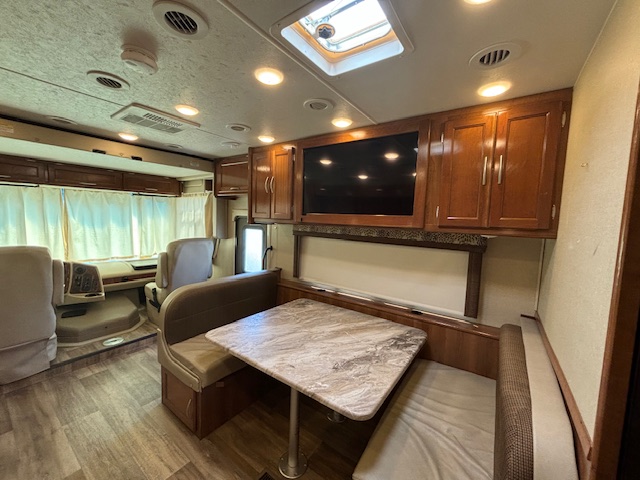 2018 Coachmen Pursuit 32WC