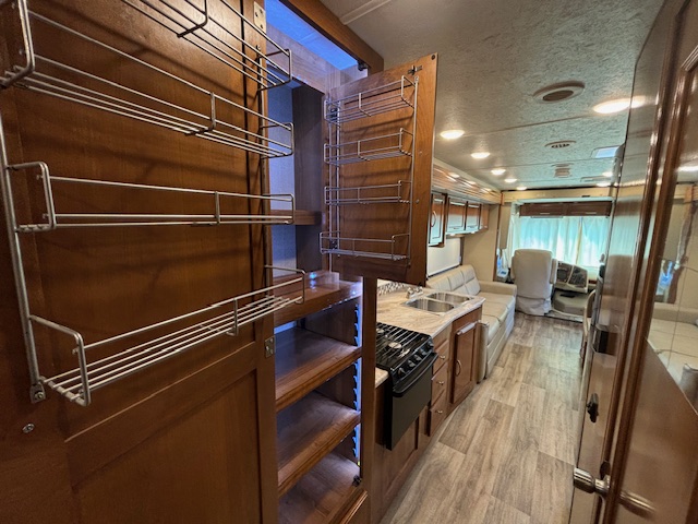 2018 Coachmen Pursuit 32WC