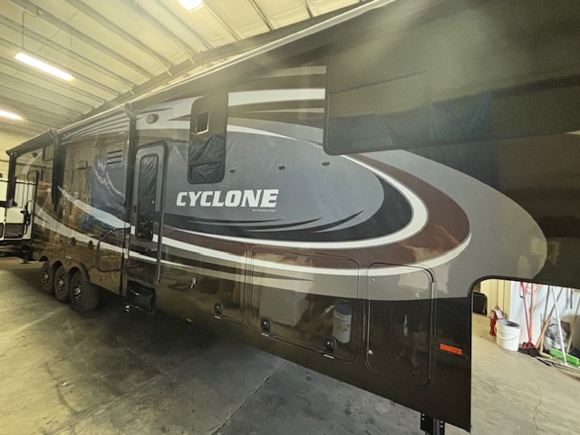 2015 Heartland Cyclone 4100