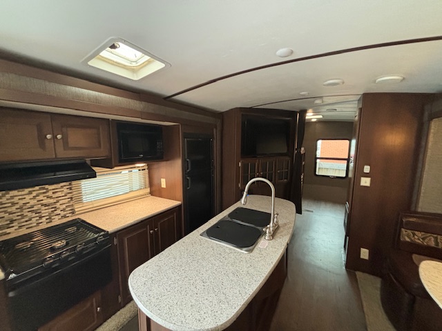 2016 Keystone Premier 34BHPR