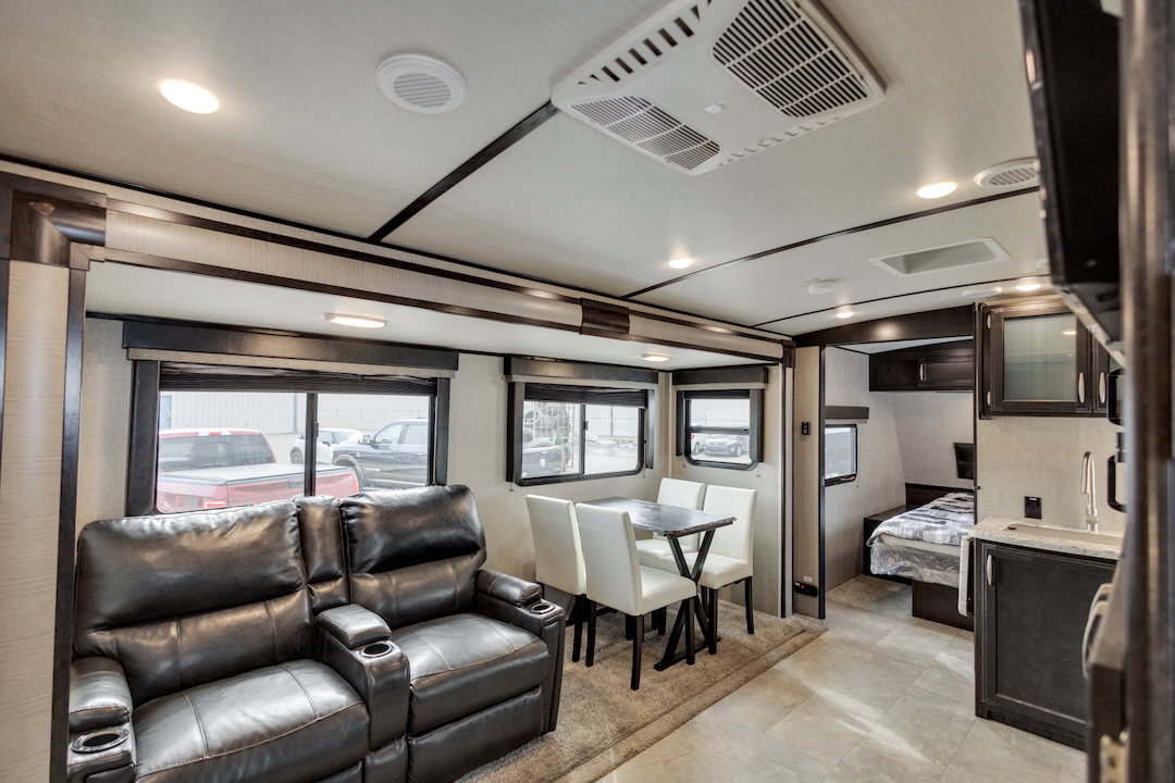 2019 Grand Design Imagine 2800BH