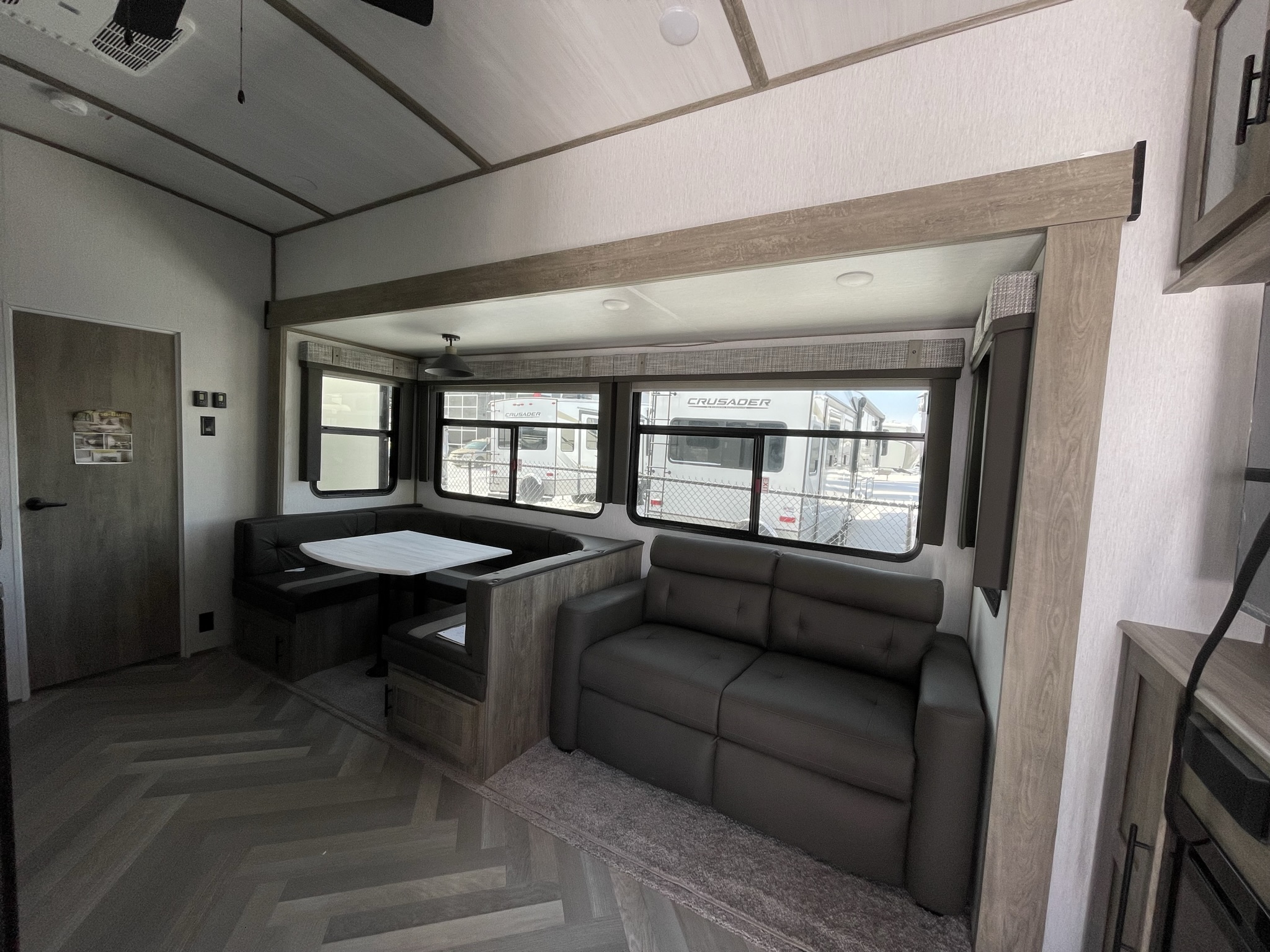 2022 Salem Hemisphere 356QB Fifth Wheel