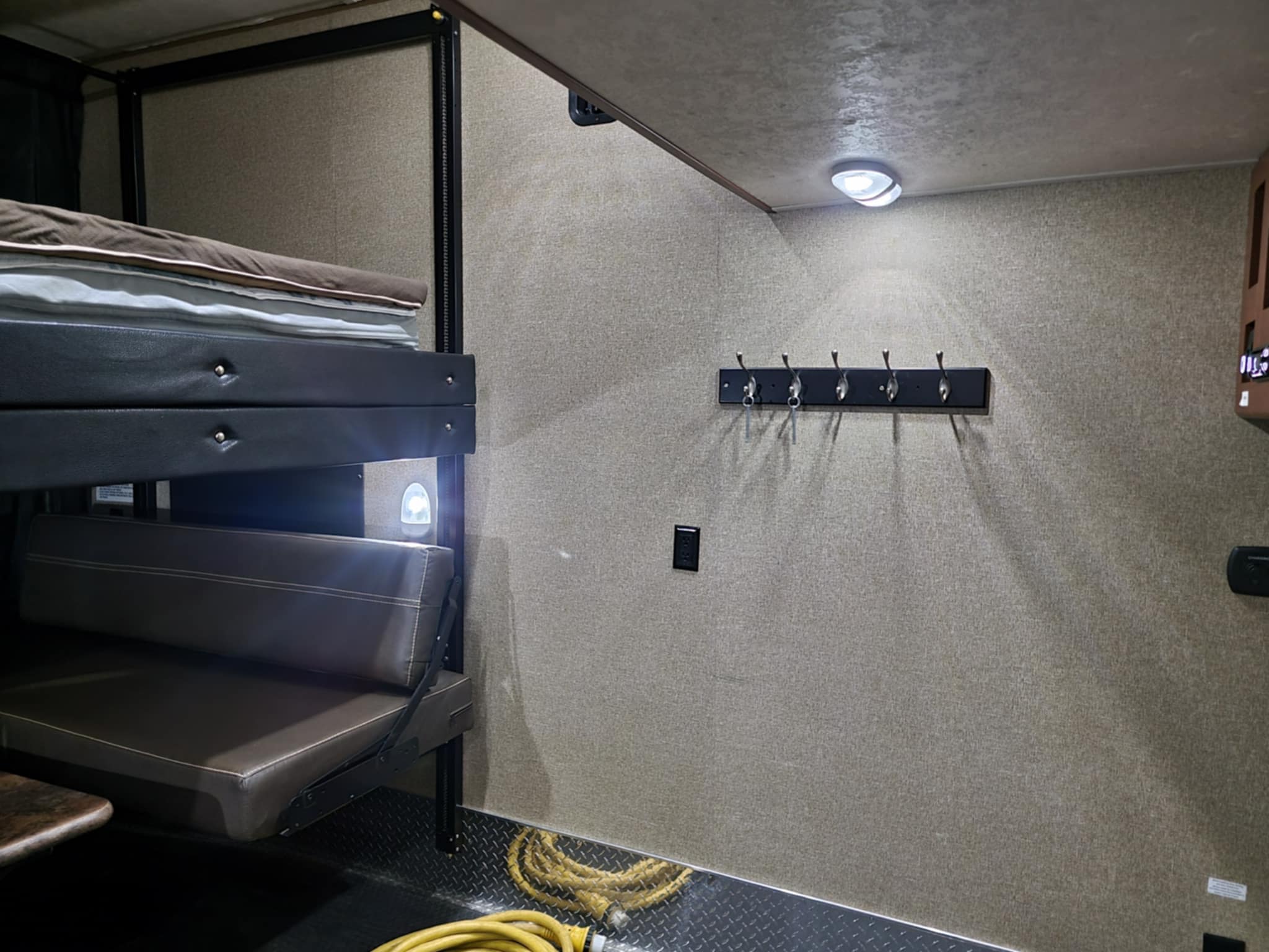 2015 VENGEANCE 378V FIFTH WHEEL TOY HAULER