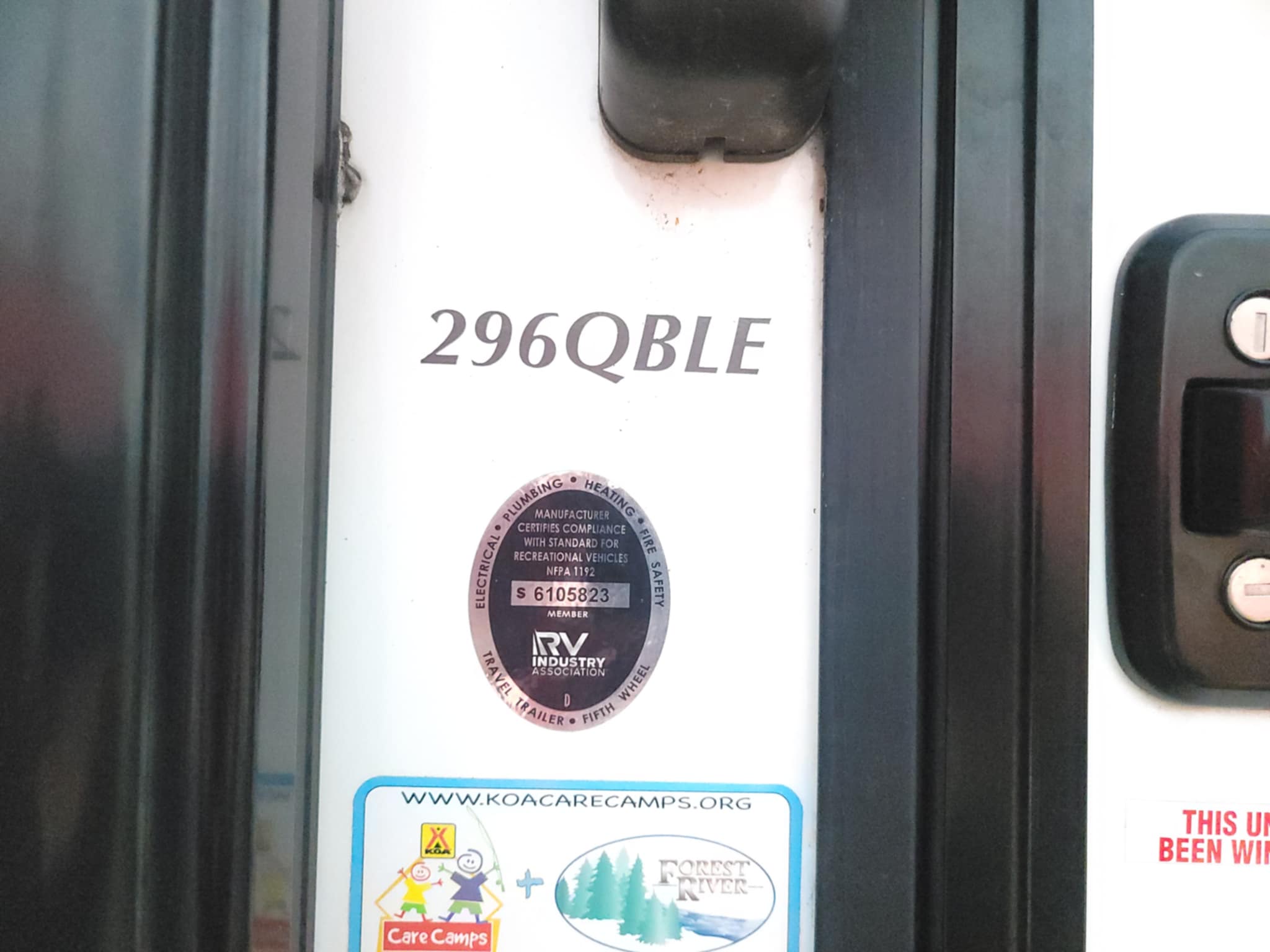 2021 Surveyor 296QB