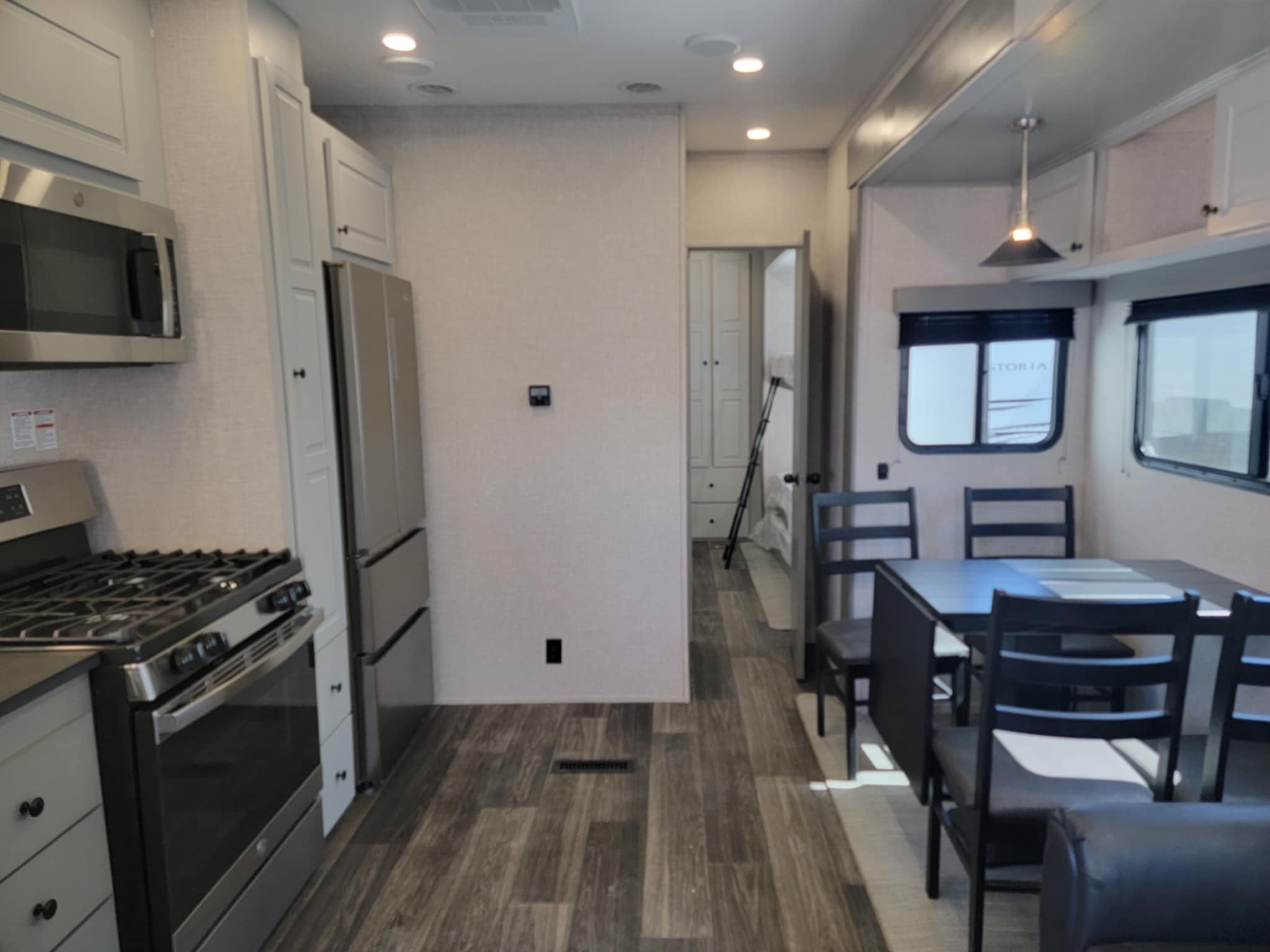 2024 COUNTRY VIEW BUNK TRAILER