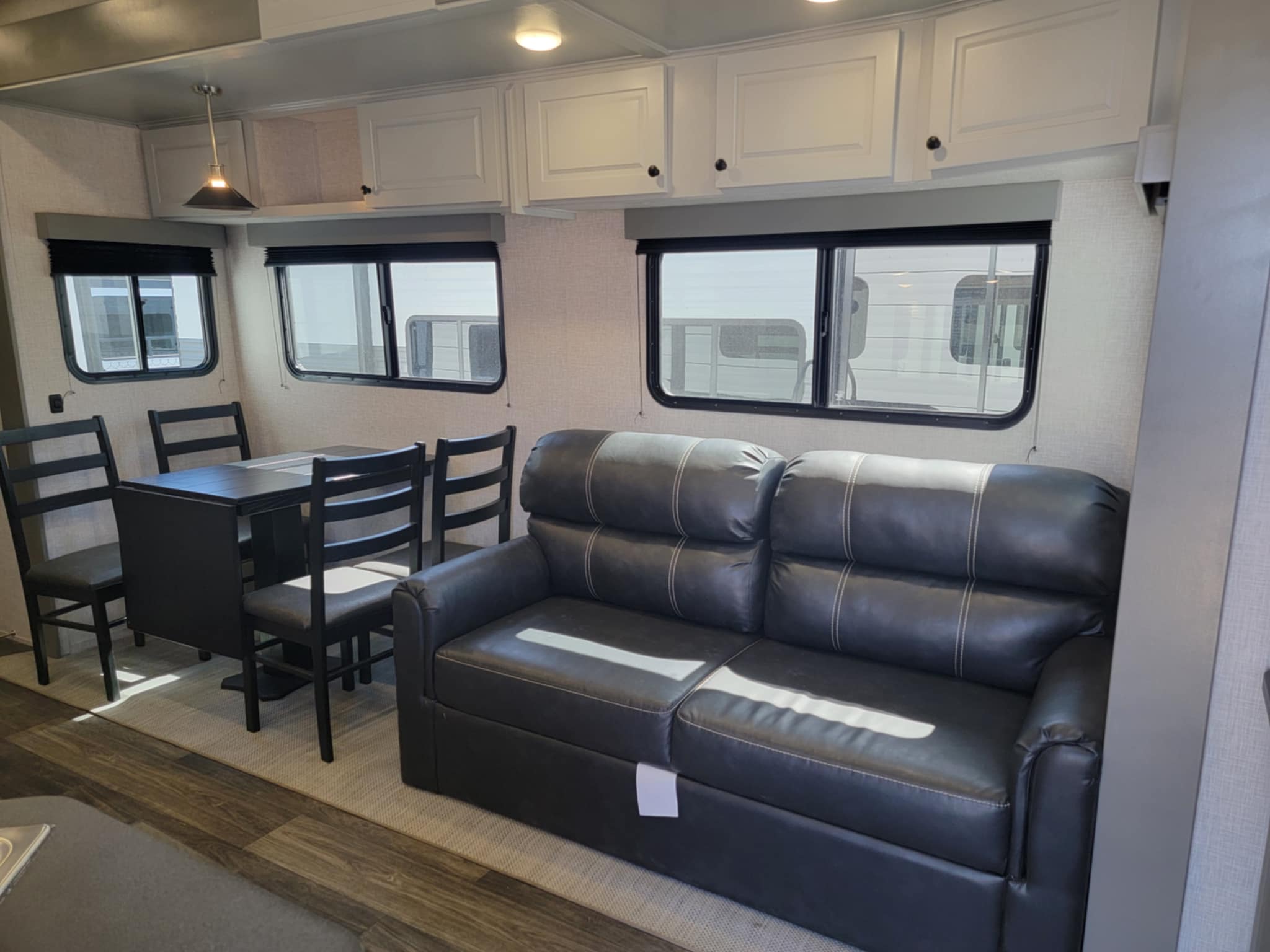 2024 COUNTRY VIEW BUNK TRAILER