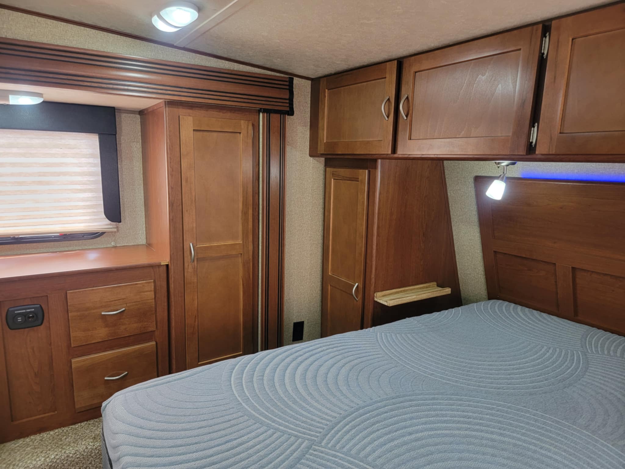 2015 VENGEANCE 378V FIFTH WHEEL TOY HAULER