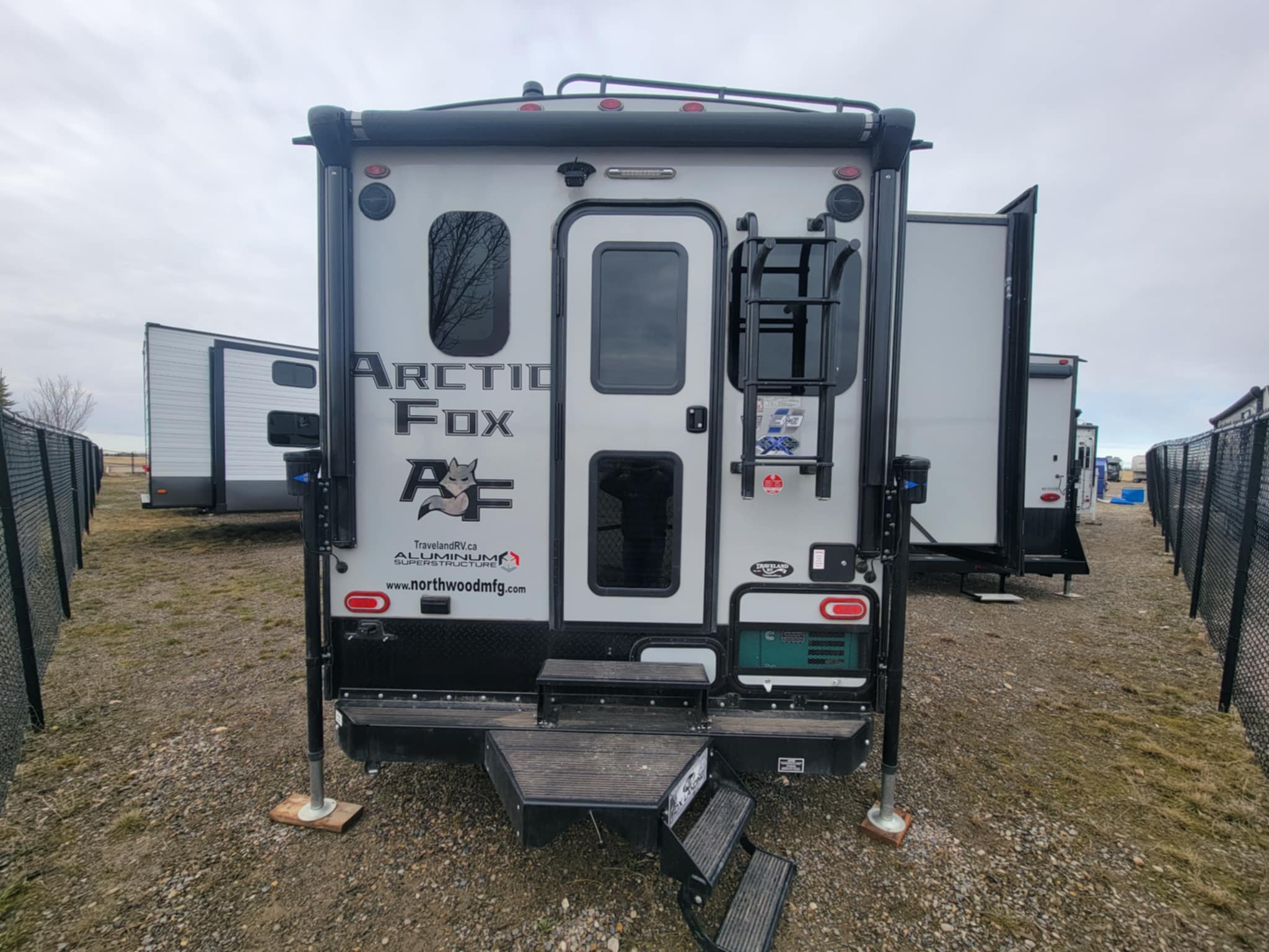 2024 ARCTIC FOX 1150 LONG BOX FOUR SEASON TRUCK CAMPER