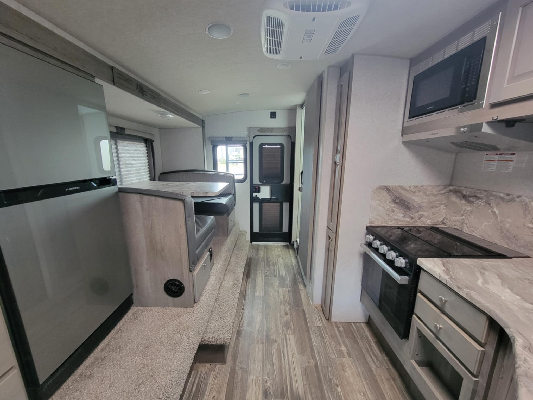 2024 ARCTIC FOX 1150 LONG BOX FOUR SEASON TRUCK CAMPER