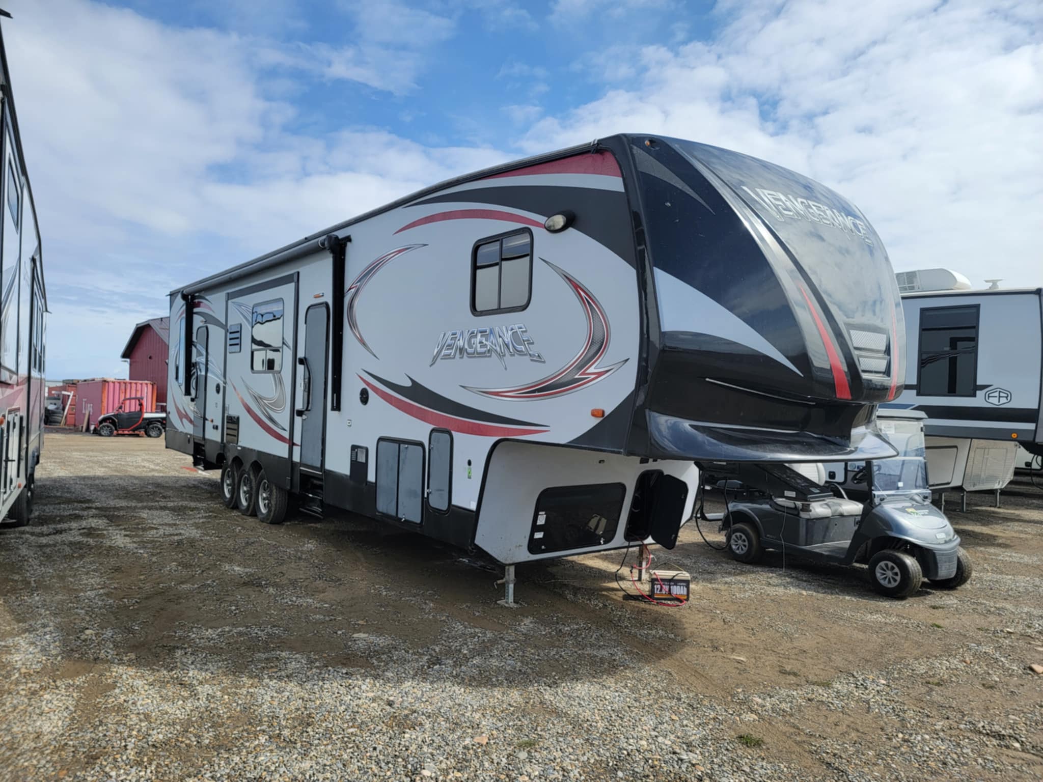 2015 VENGEANCE 378V FIFTH WHEEL TOY HAULER